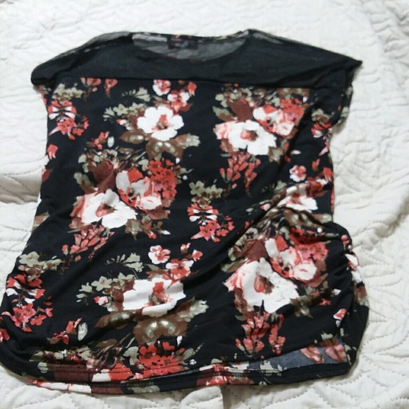 Annabelle Mesh Black Red Floral Top M Ruched Sides - Picture 2 of 3